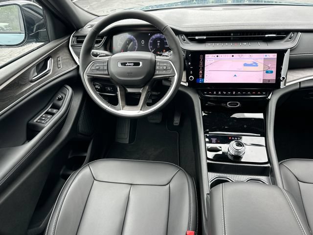 New 2026 Jeep Grand Cherokee L Limited AWD/4WD image 16