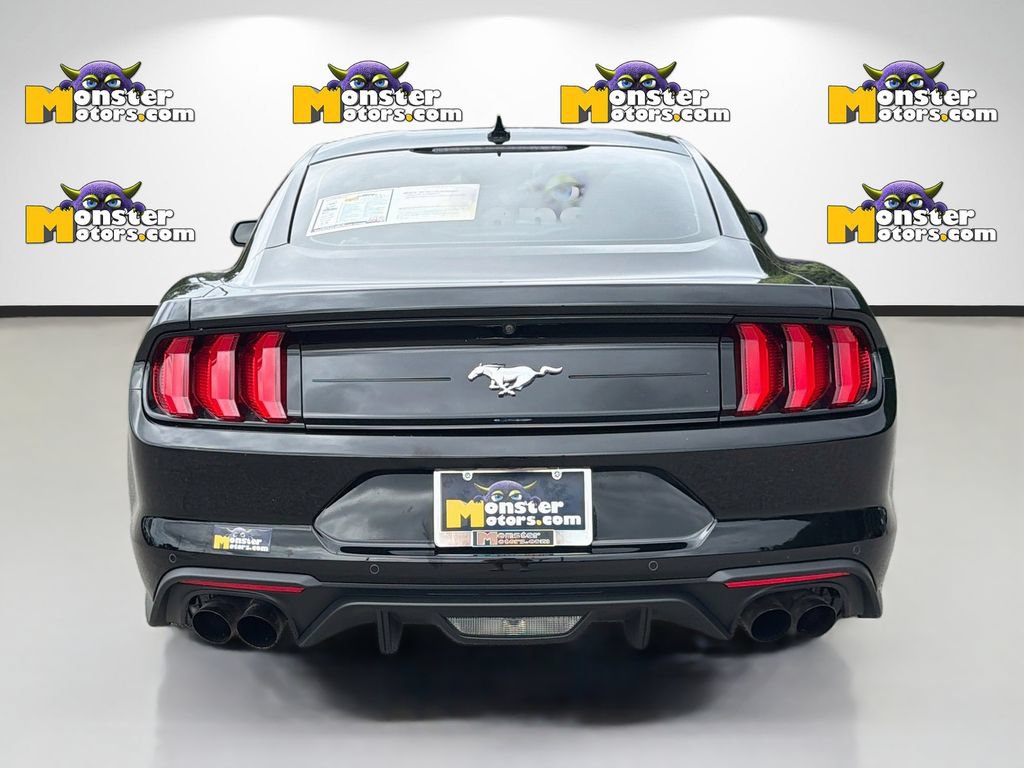 Used 2023 Ford Mustang Coupe RWD image 6