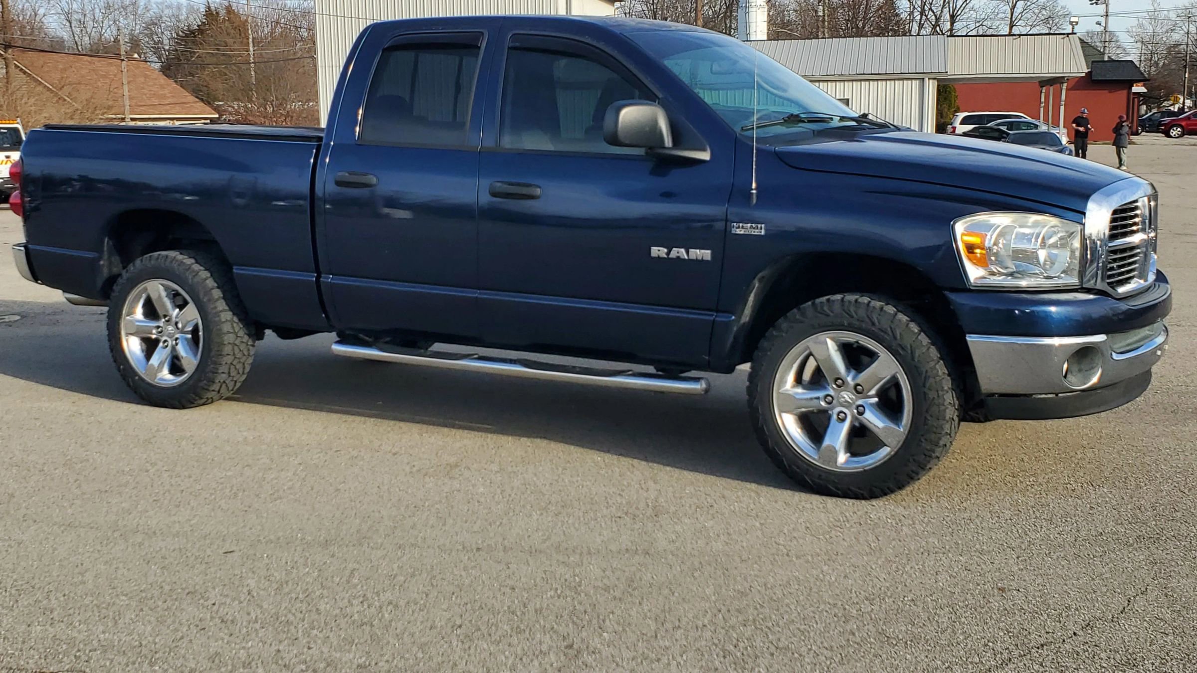 Used 2008 Dodge Ram 1500 Truck SLT image 2