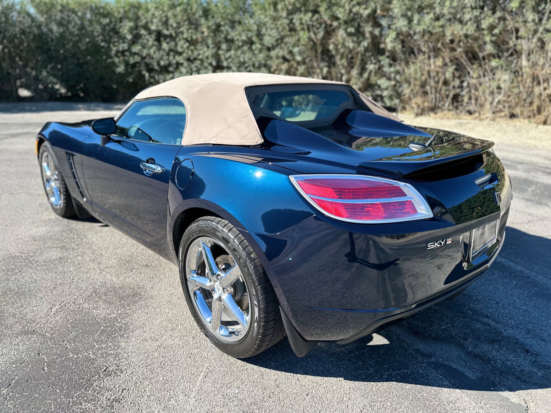 Used 2007 Saturn Sky Red Line image 14