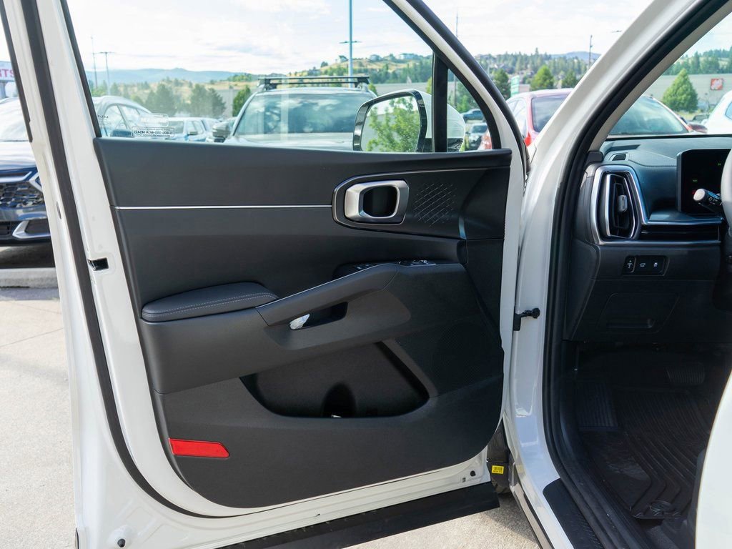 New 2025 Kia Sorento EX AWD/4WD image 16