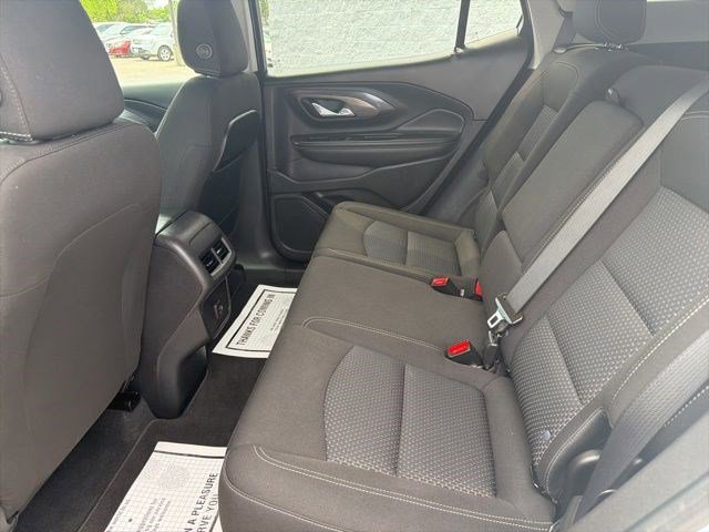 Used 2023 GMC Terrain SLE w/ Driver Convenience Package AWD/4WD image 13