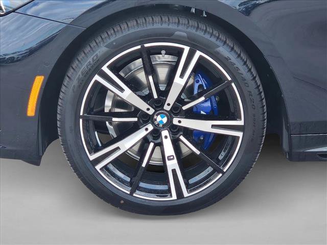 Used 2026 BMW 530i xDrive w/ M Sport Package AWD/4WD image 18
