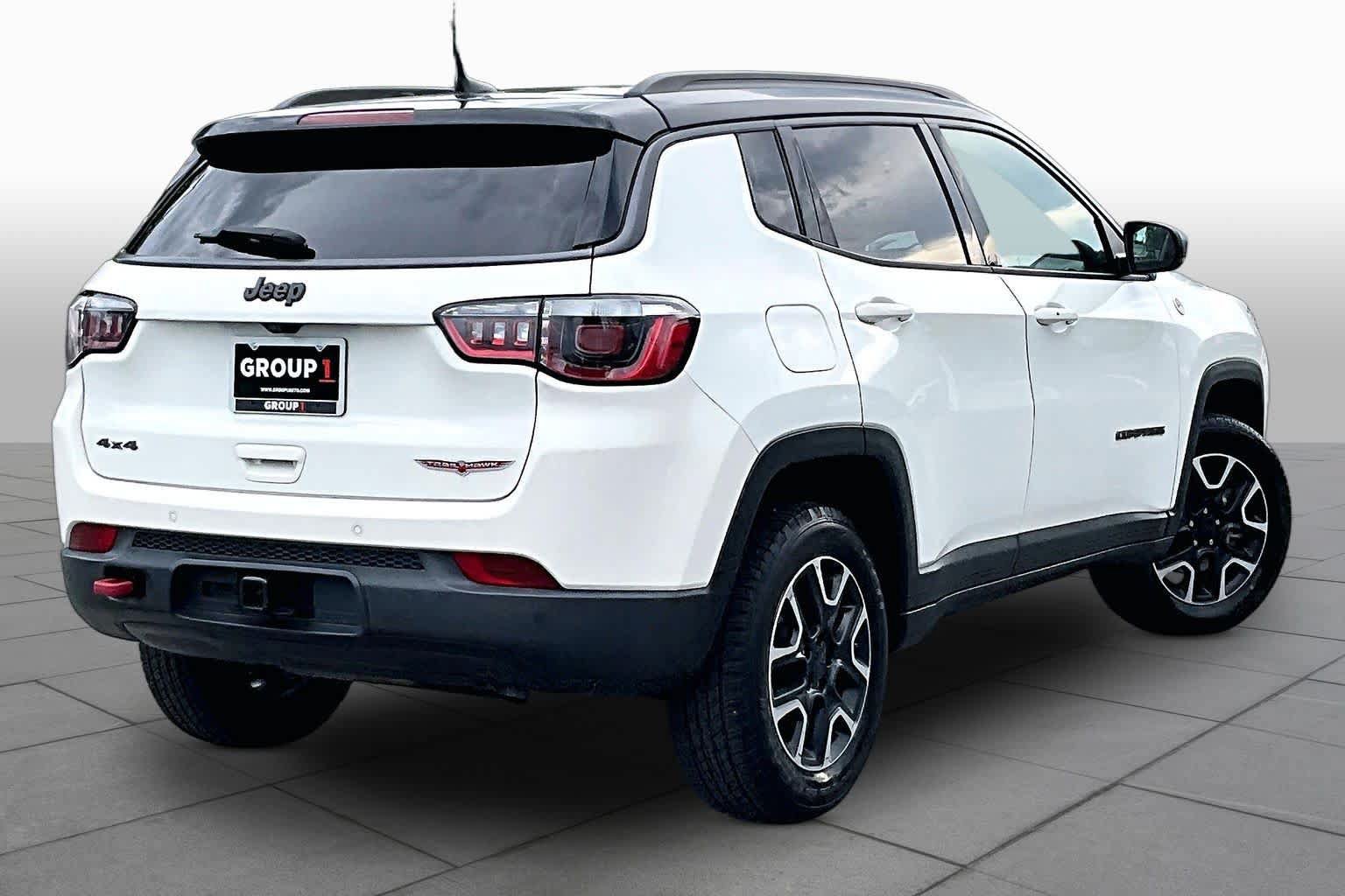 Used 2020 Jeep Compass Trailhawk w/ Leather Interior Group AWD/4WD image 13