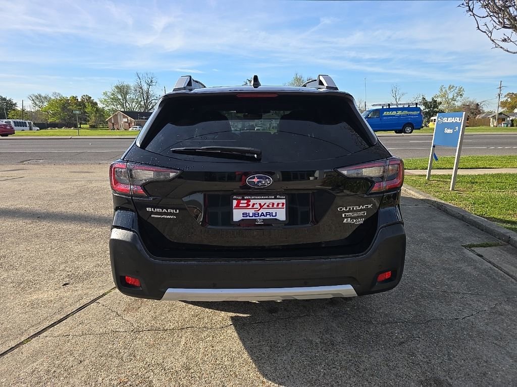 Used 2023 Subaru Outback Touring image 6