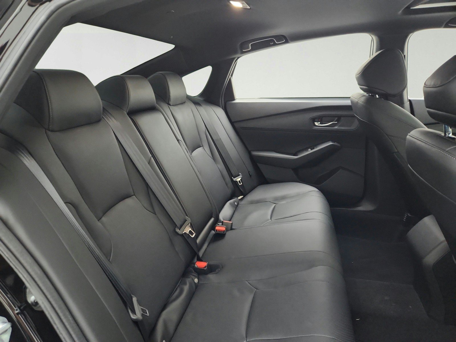 Used 2024 Honda Accord Sport image 31
