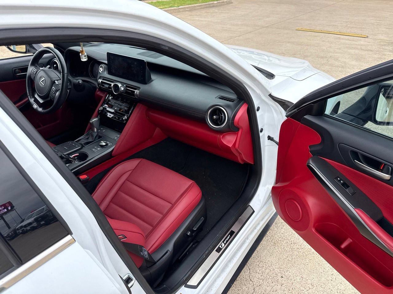 Used 2022 Lexus IS 350 F Sport w/ Navigation Package RWD image 15