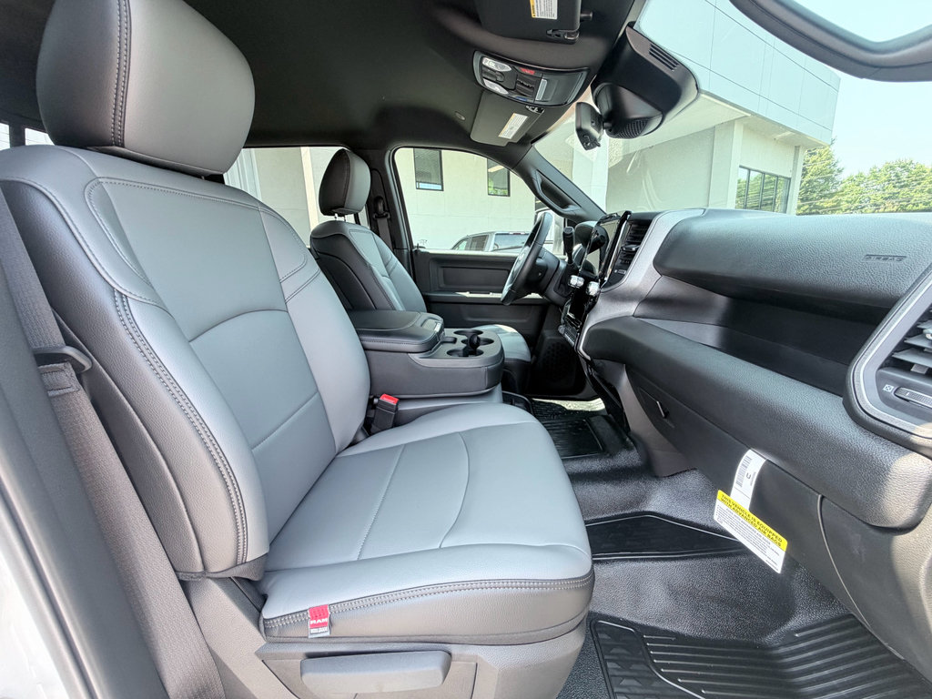 New 2026 RAM 3500 Tradesman AWD/4WD image 22