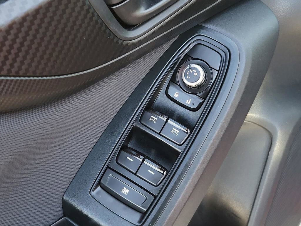 Used 2020 Subaru Crosstrek 2.0i Premium w/ Moonroof Package 1 image 17