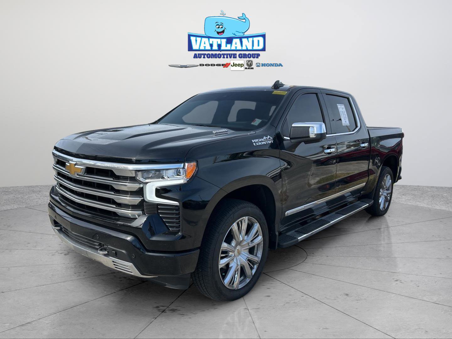Used 2025 Chevrolet Silverado 1500 High Country w/ High Country Premium Package image 1