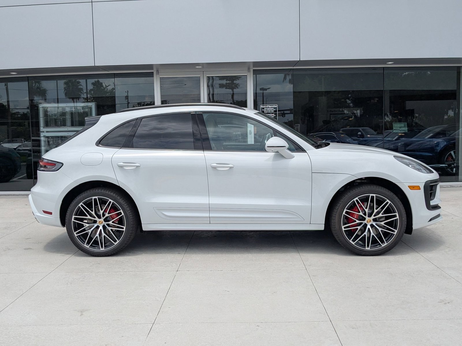 New 2025 Porsche Macan S image 8