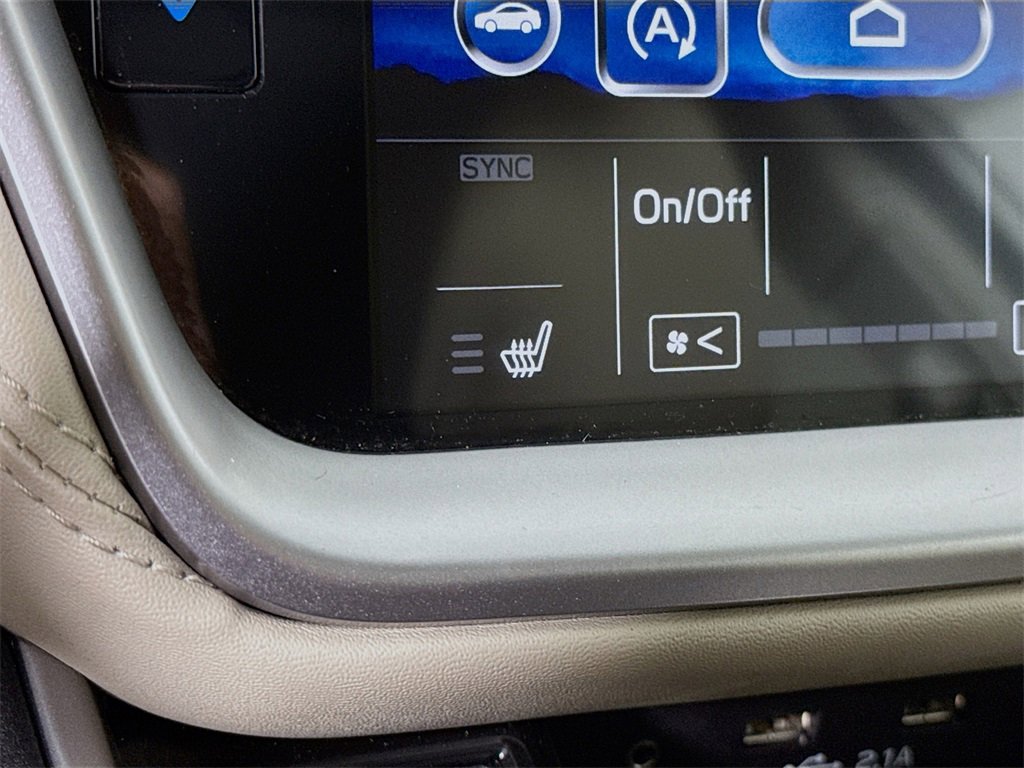 Used 2020 Subaru Outback Limited w/ Popular Package #2 image 13