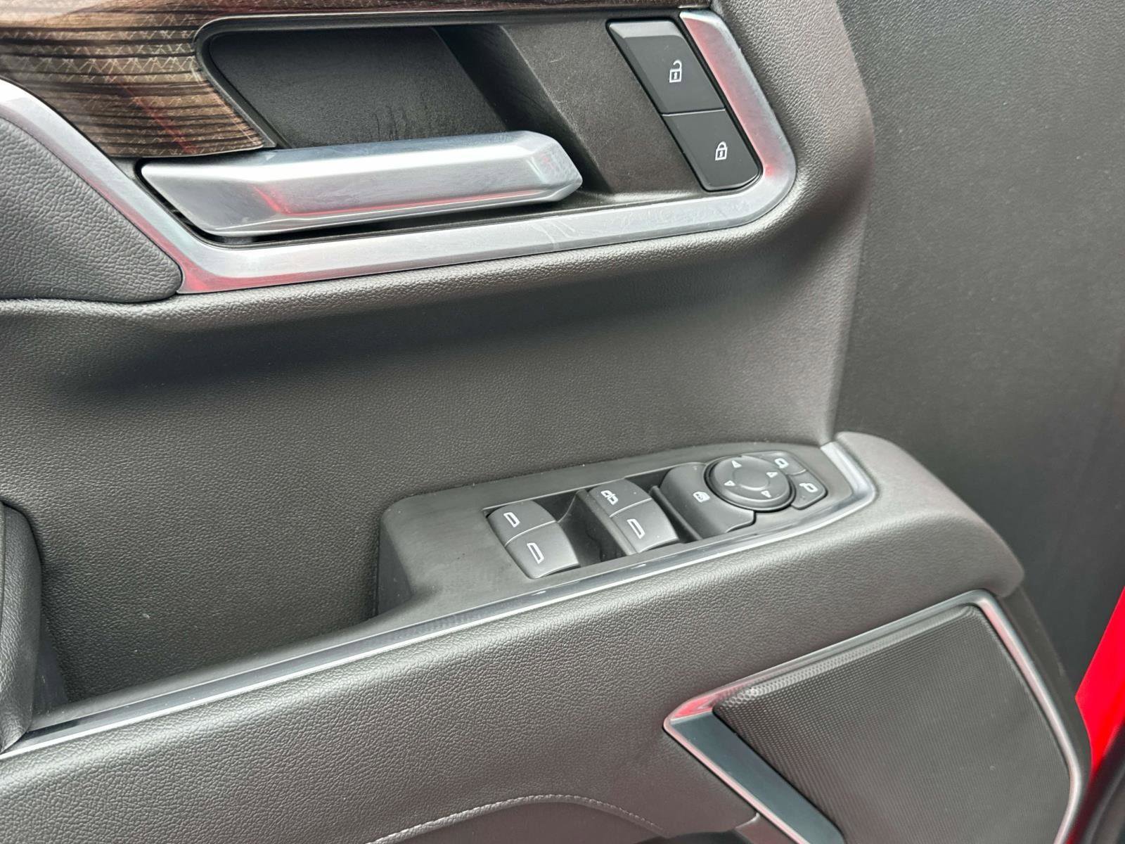 Used 2022 Chevrolet Silverado 1500 LT image 13