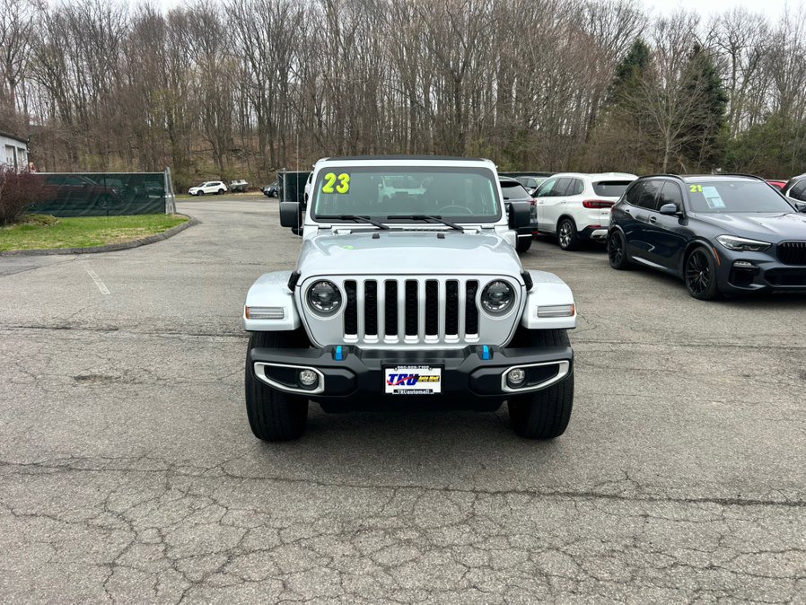 Used 2023 Jeep Wrangler Sahara w/ Cold Weather Group AWD/4WD image 9