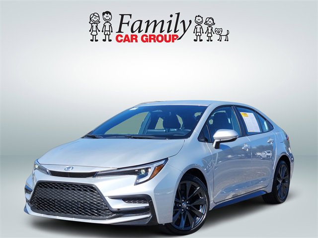 Certified 2025 Toyota Corolla SE image 1