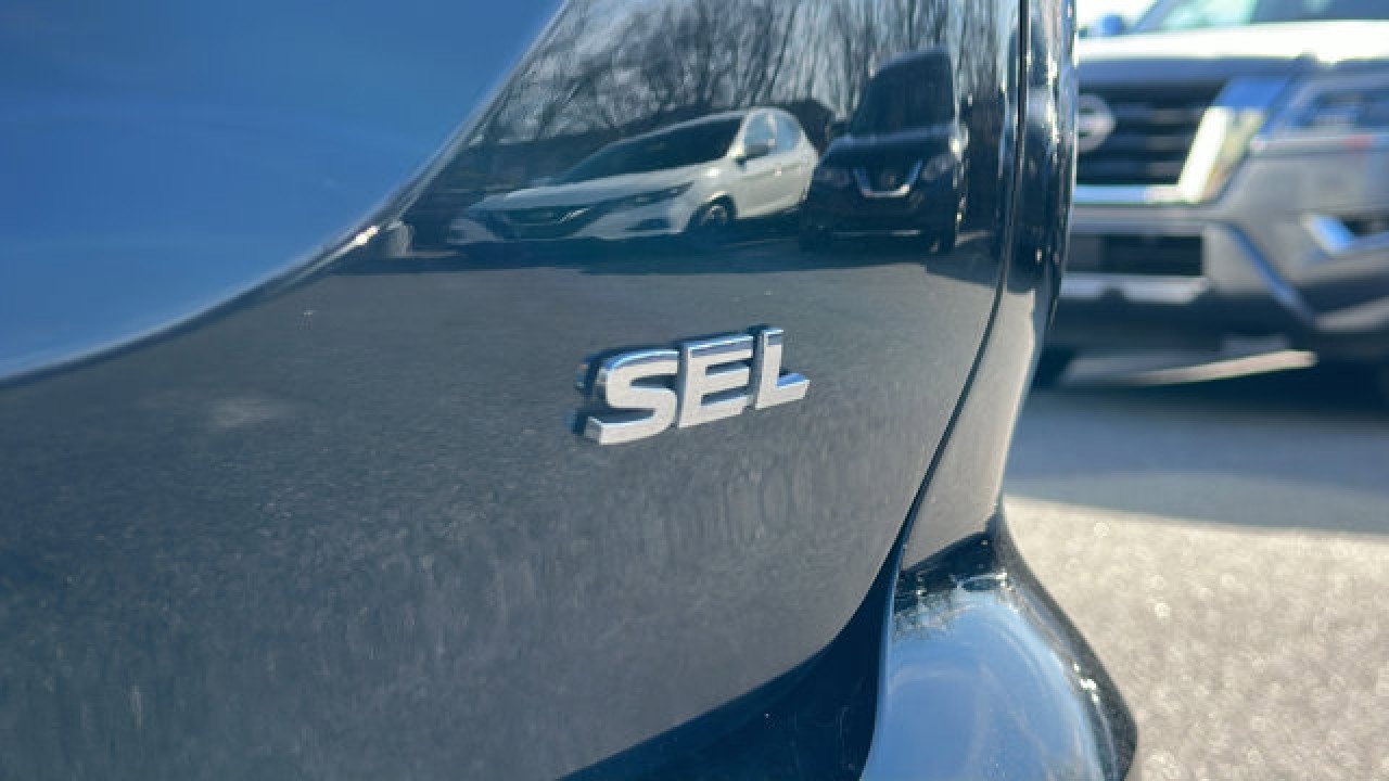 Used 2022 Mitsubishi Outlander SEL image 11