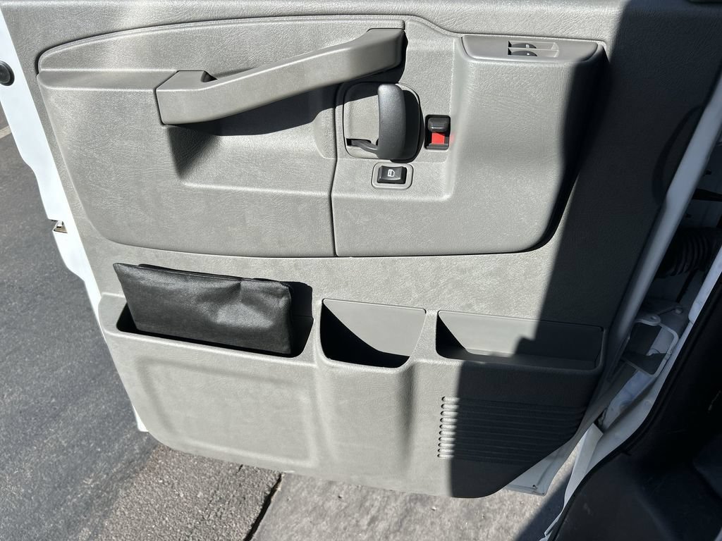 New 2025 GMC Savana 3500 w/ Power Convenience Package RWD image 21