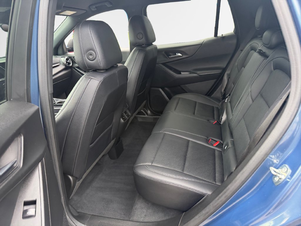 Used 2025 Chevrolet Equinox LT w/ Convenience Package II AWD/4WD image 24