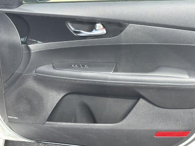 Used 2023 Kia Forte GT-Line w/ GT-Line Premium Package FWD image 14