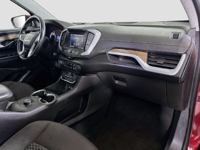 Used 2020 GMC Terrain SLE FWD image 29