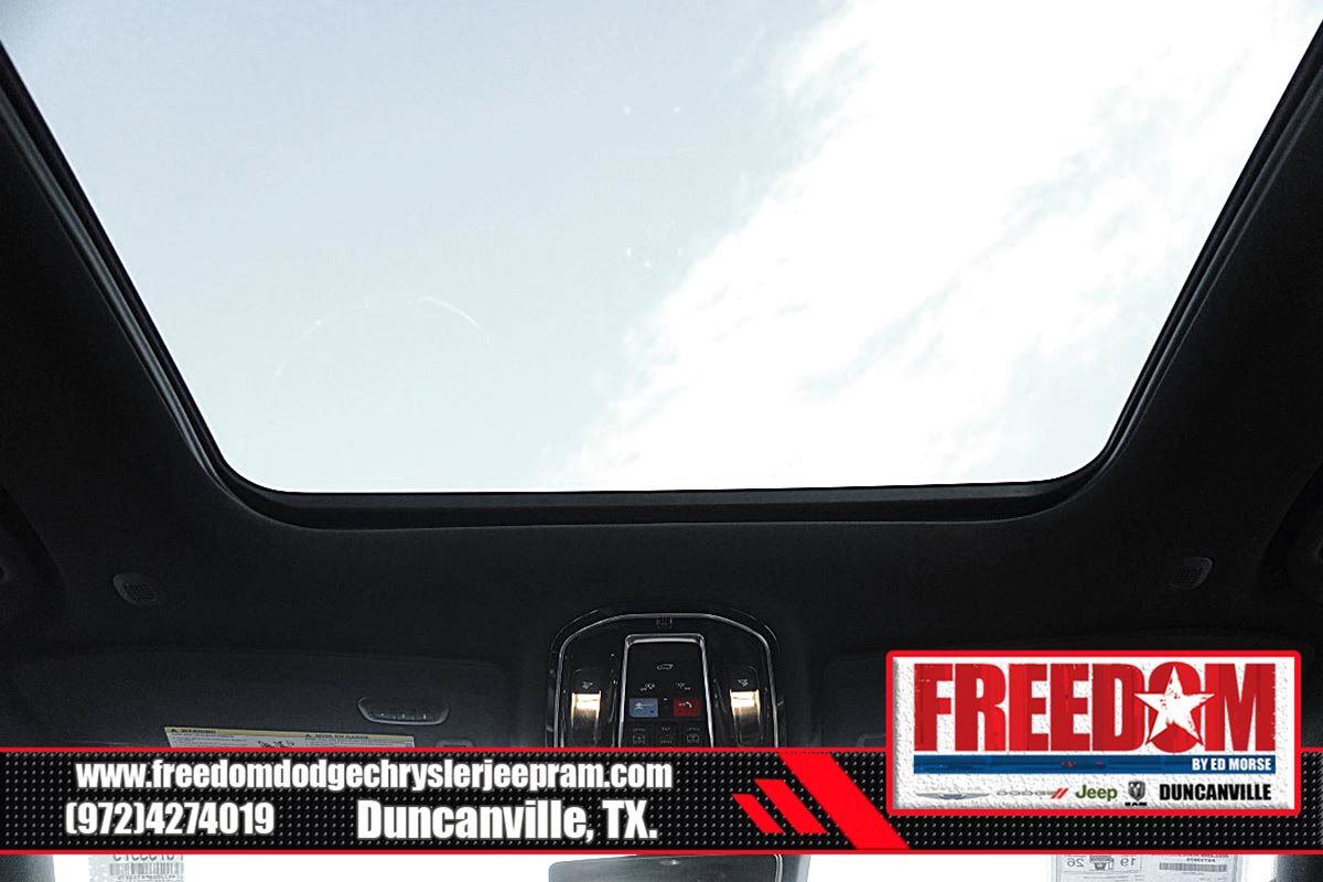 Used 2023 Jeep Grand Cherokee L Overland w/ Trailer Tow Group (B) RWD image 37