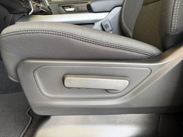 New 2026 RAM 1500 Express AWD/4WD image 17