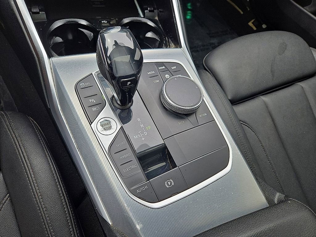 Used 2021 BMW 330e w/ Convenience Package RWD image 28
