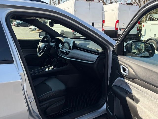 Used 2025 Jeep Compass Latitude w/ Sun & Sound Group image 26