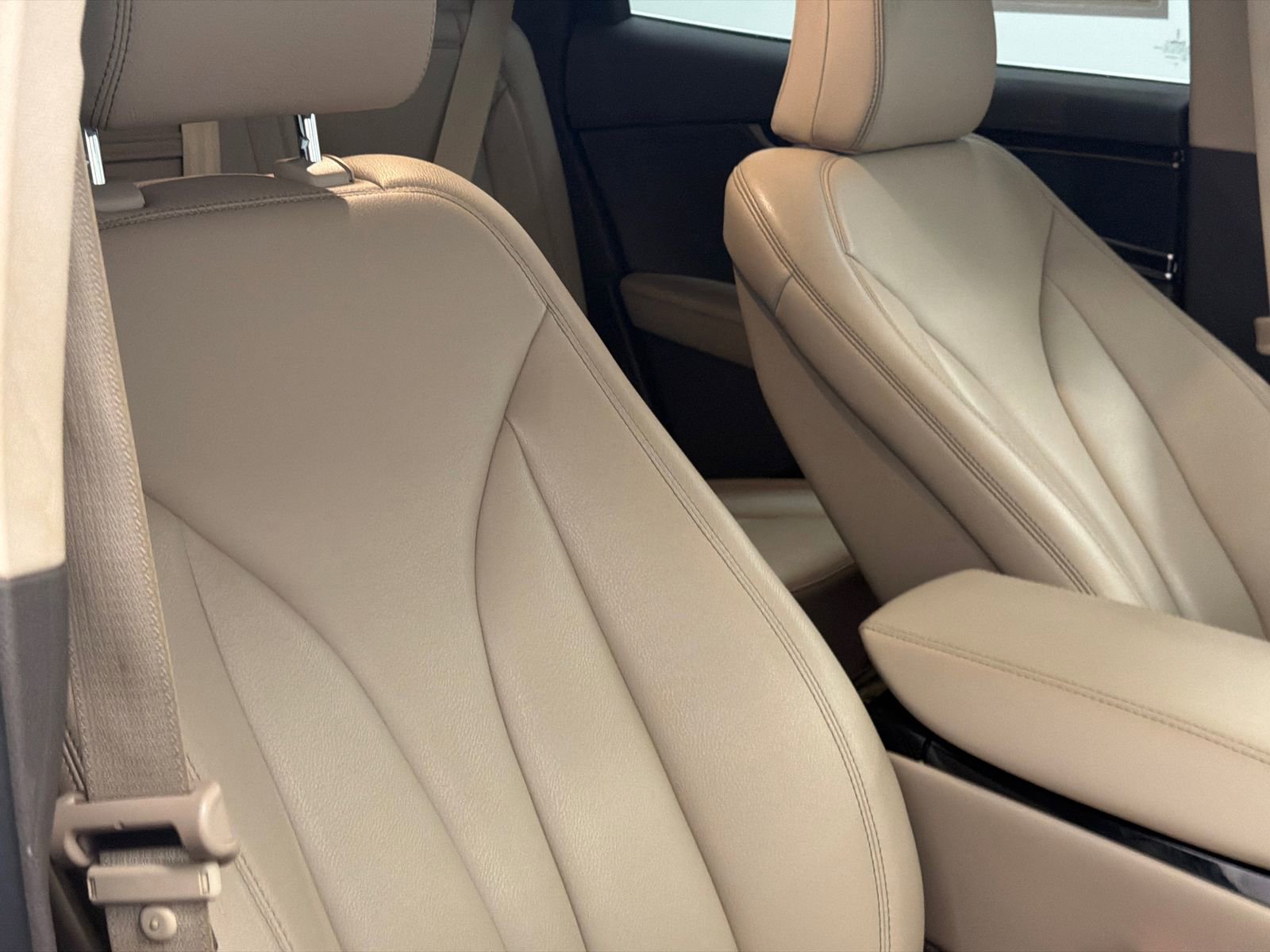 Used 2022 Lincoln Nautilus AWD image 11