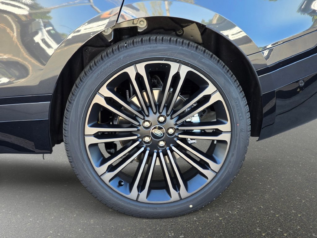 New 2026 Land Rover Range Rover Velar Belgravia AWD/4WD image 35