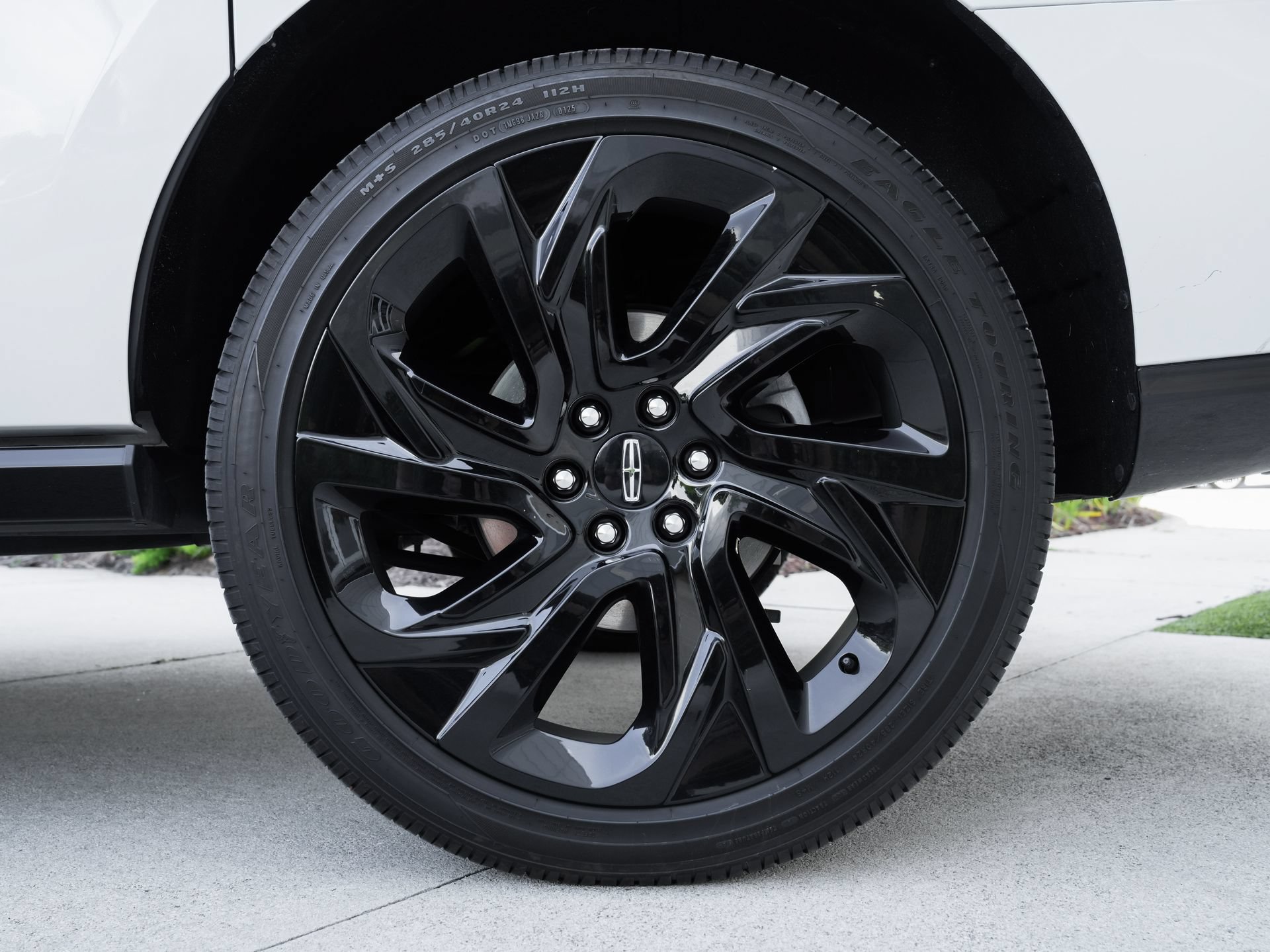 Used 2025 Lincoln Navigator L Black Label AWD/4WD image 14