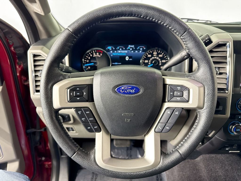 Used 2015 Ford F150 Lariat RWD image 11