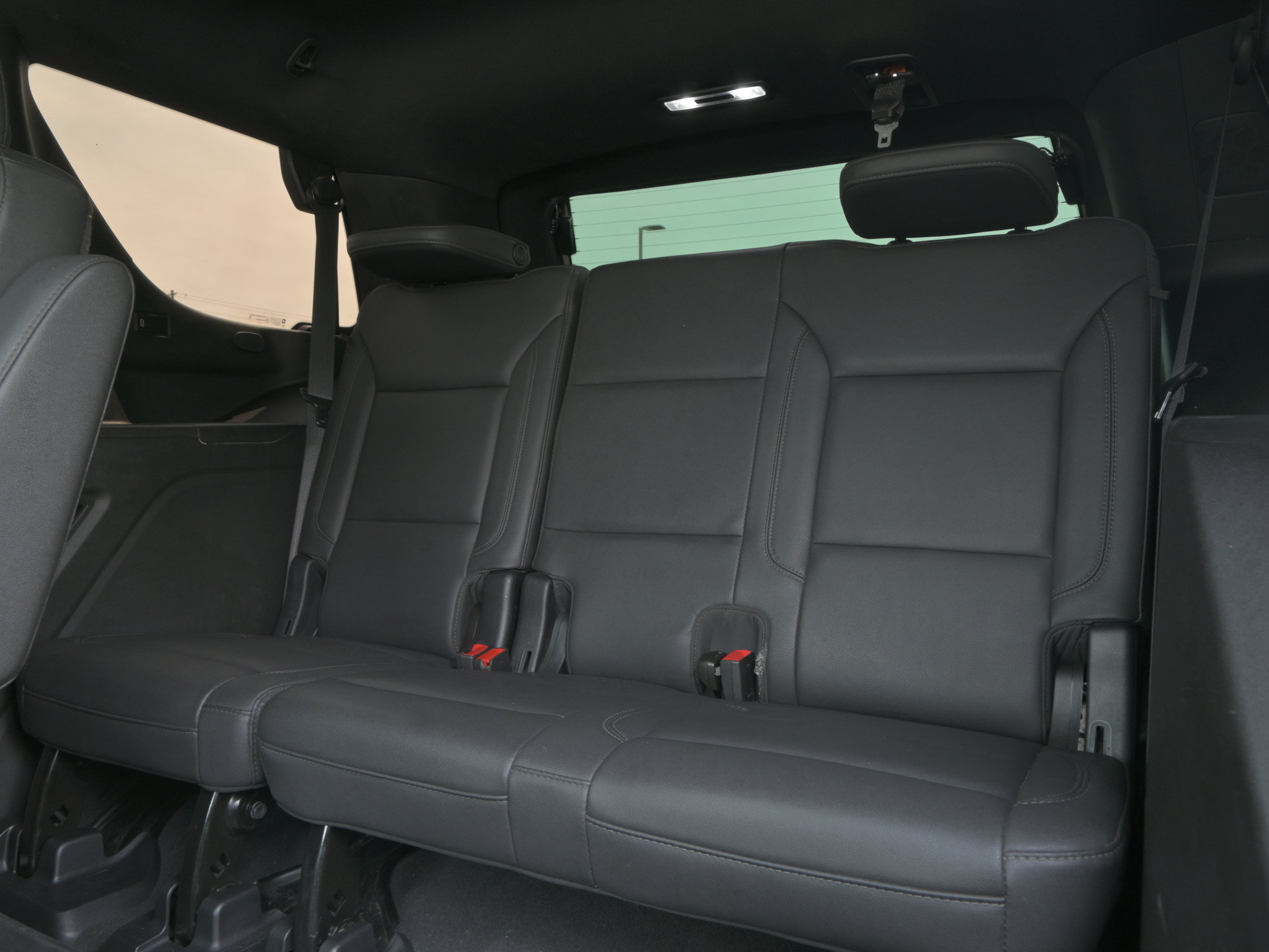 Used 2023 Chevrolet Tahoe Z71 w/ Z71 Off-Road Package AWD/4WD image 11
