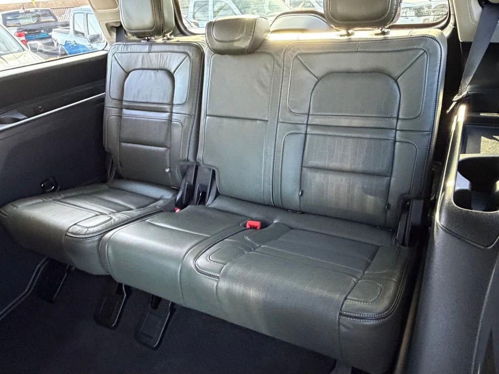Used 2024 Lincoln Navigator Black Label image 29
