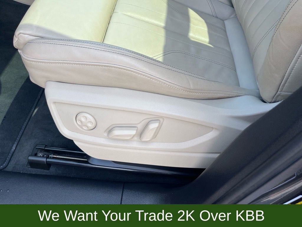 Used 2022 Audi Q5 2.0T Premium image 11