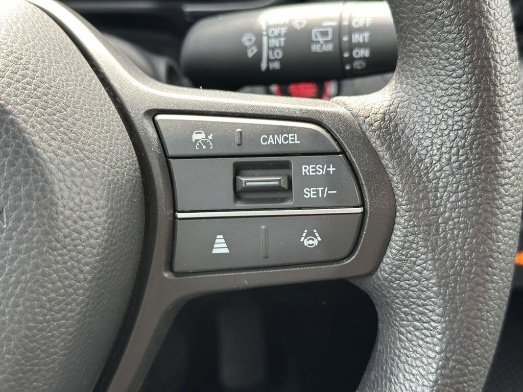 Used 2025 Honda CR-V LX image 19