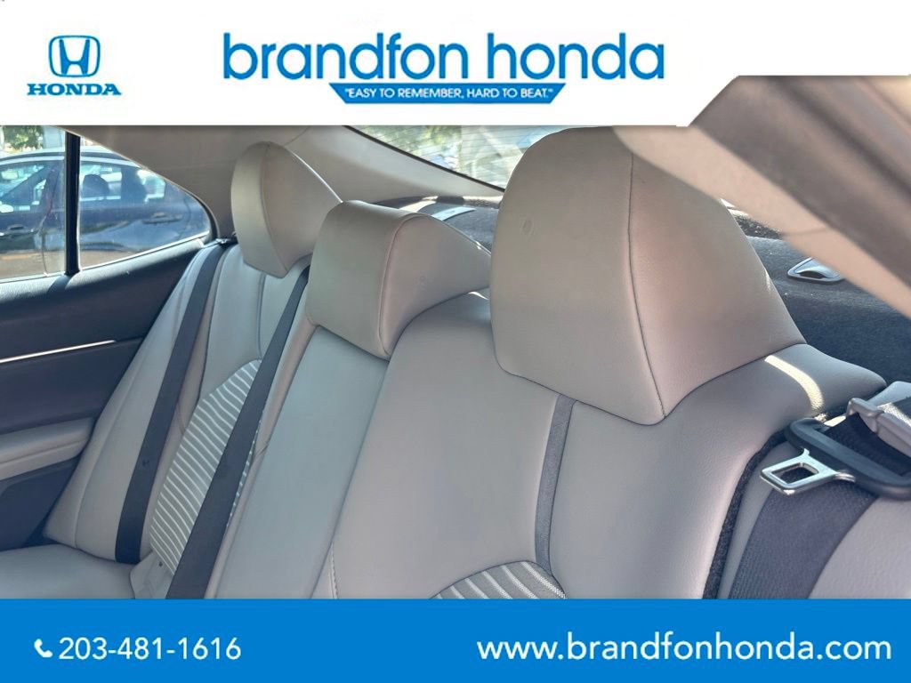 Used 2020 Toyota Camry SE FWD image 24