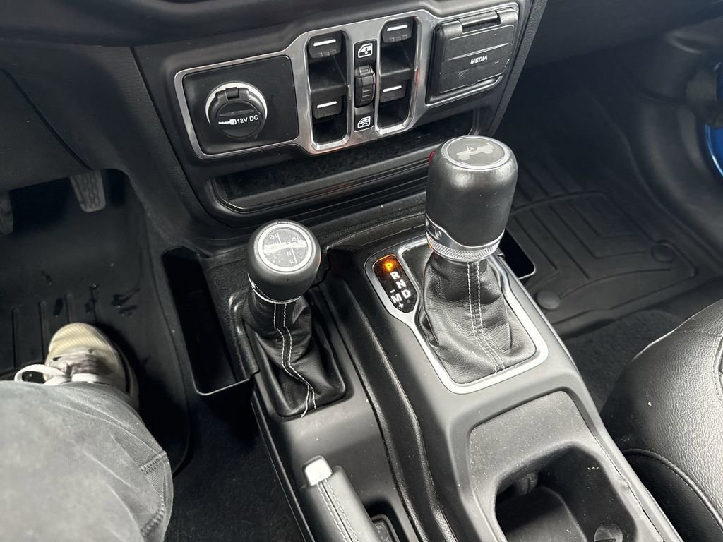 Used 2023 Jeep Wrangler Unlimited Sahara w/ Cold Weather Group image 22