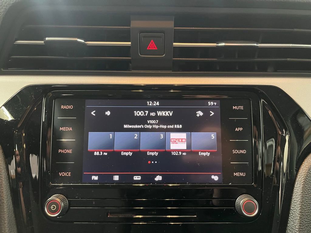 Certified 2021 Volkswagen Passat 2.0T S image 18