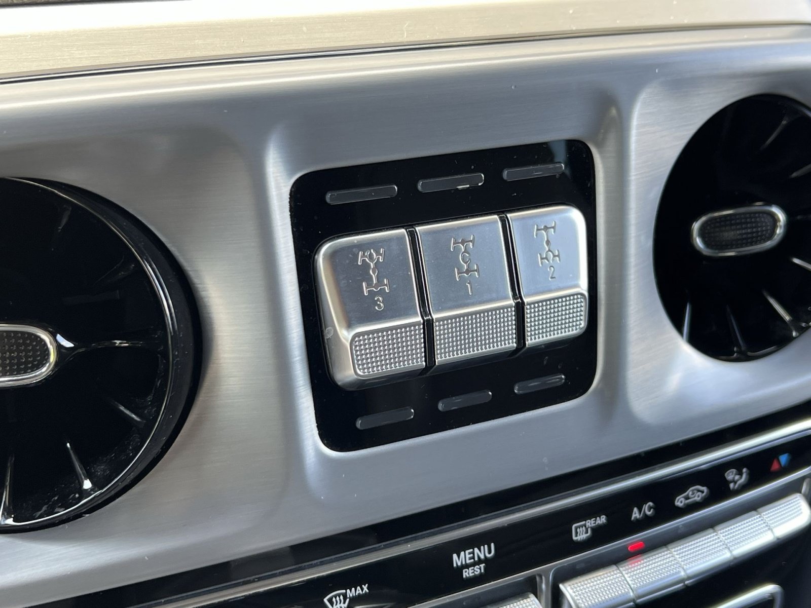Used 2019 Mercedes-Benz G 550 image 41