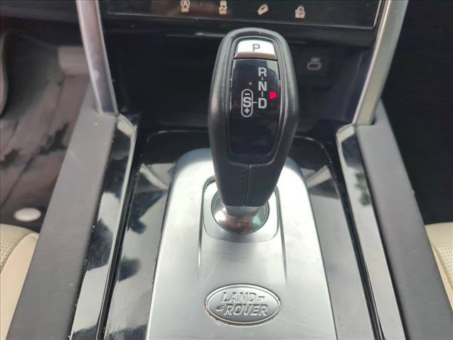 Used 2023 Land Rover Discovery Sport SE AWD/4WD image 14