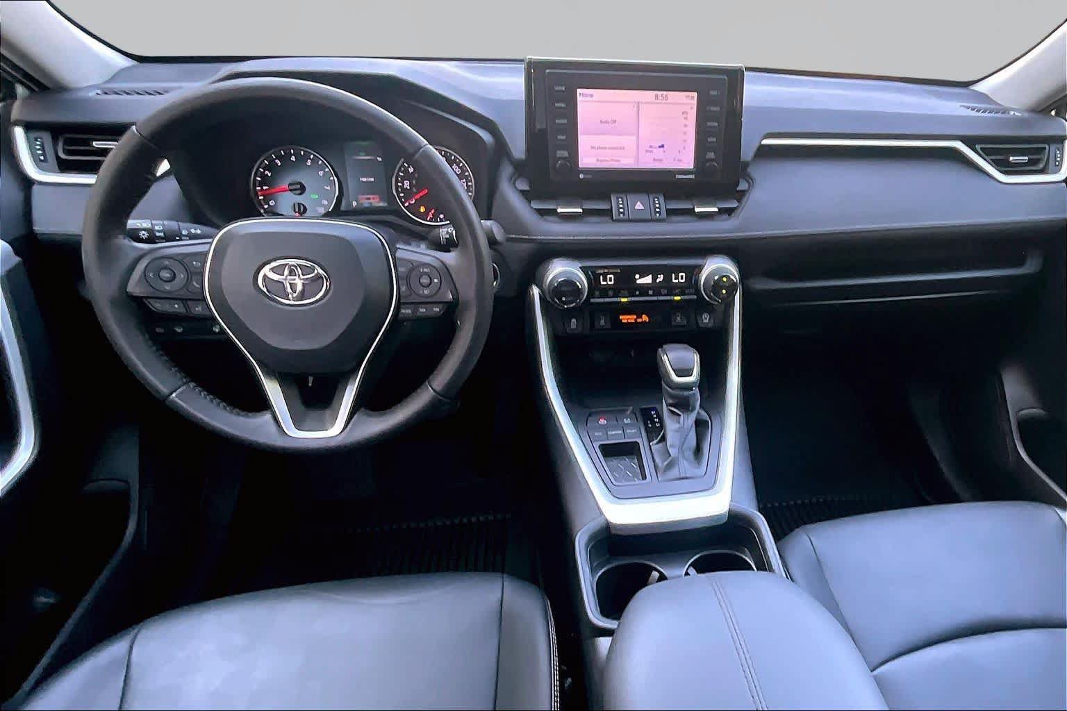Used 2021 Toyota RAV4 XLE Premium FWD image 16