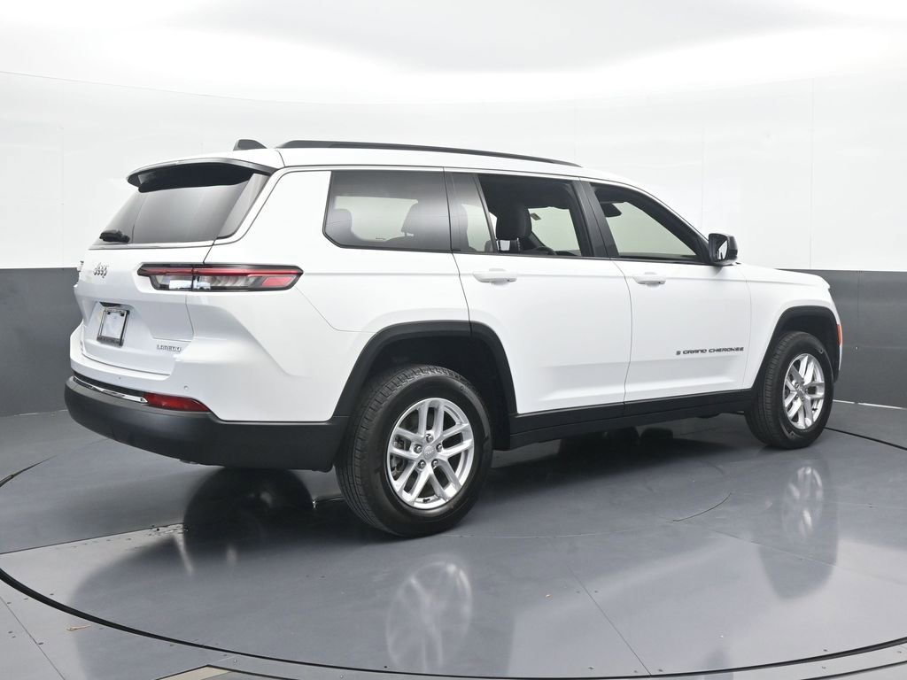 Used 2024 Jeep Grand Cherokee L Laredo image 6