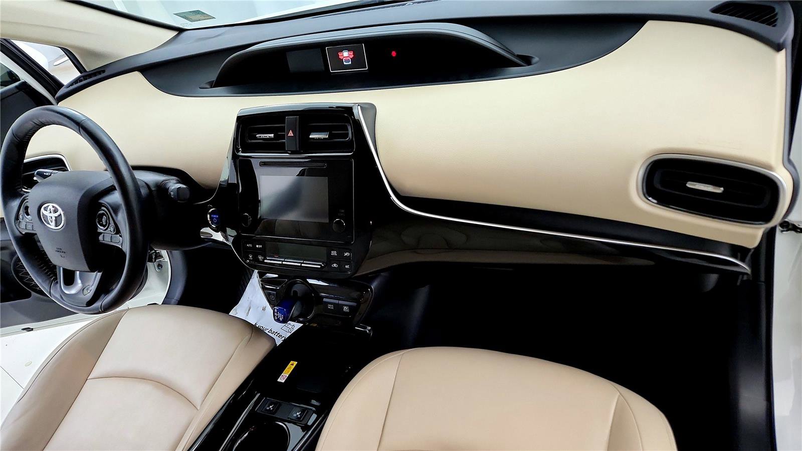 Certified 2019 Toyota Prius XLE image 16