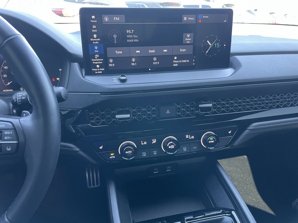 Used 2023 Honda Accord Sport image 11