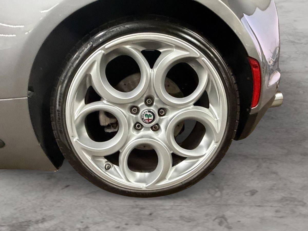 Used 2018 Alfa Romeo 4C Spider w/ Convenience Group - Spider image 5