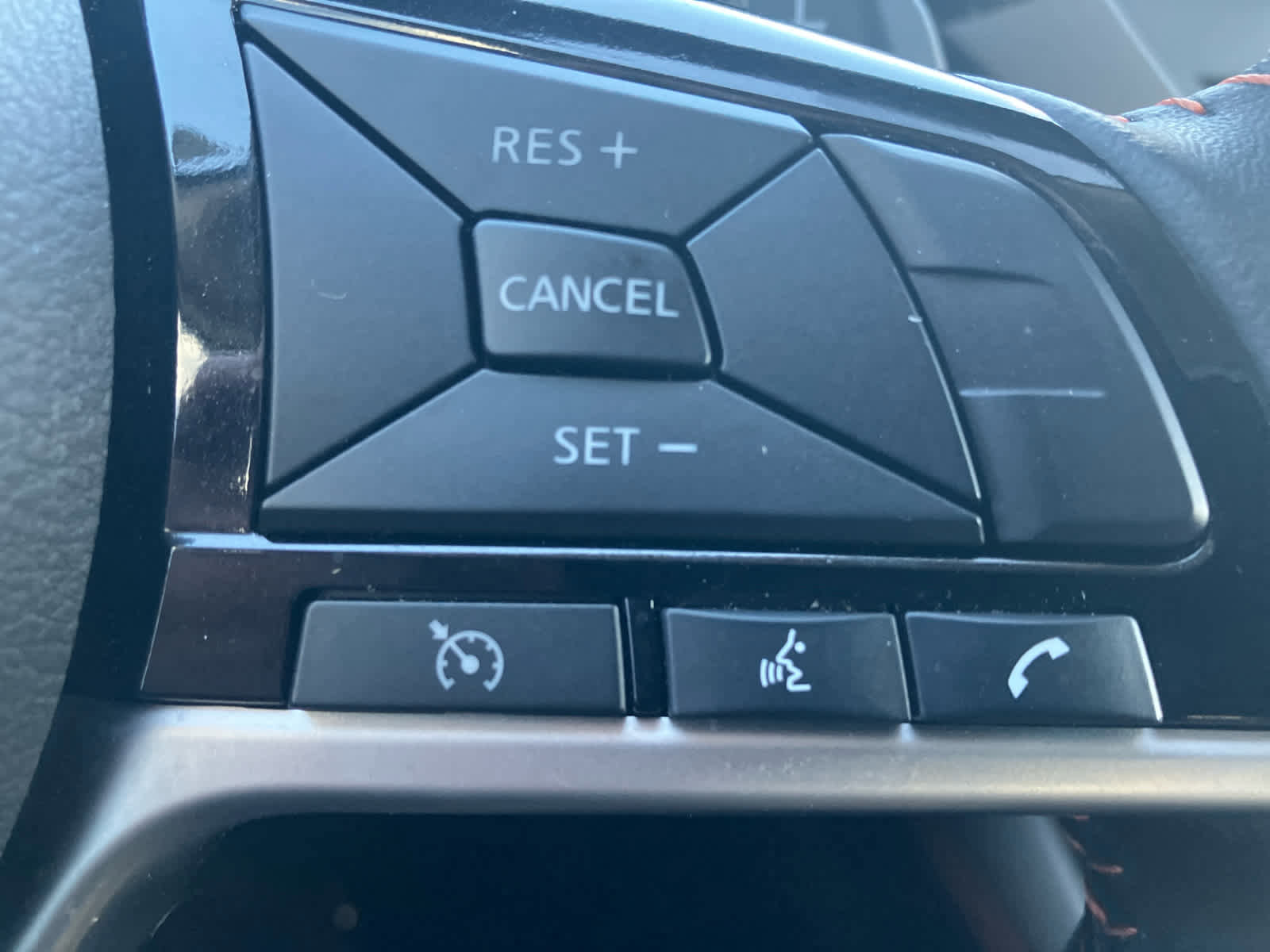 Used 2024 Nissan Altima 2.5 SR image 18