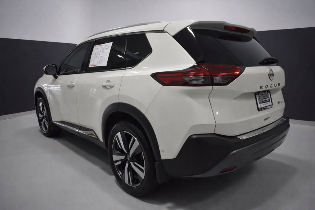 Certified 2023 Nissan Rogue SL w/ SL Premium Package image 3