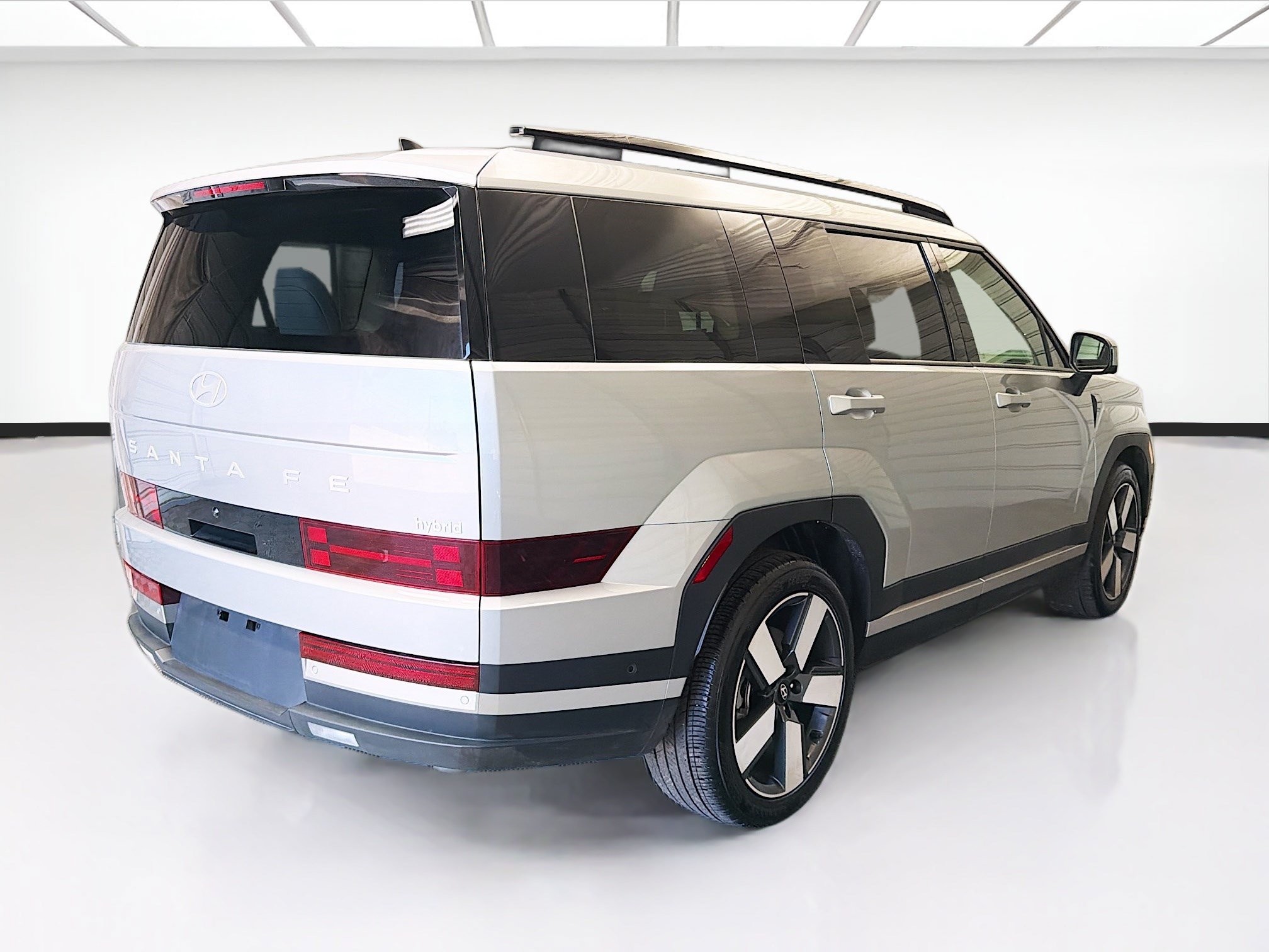 Used 2025 Hyundai Santa Fe Limited FWD image 4