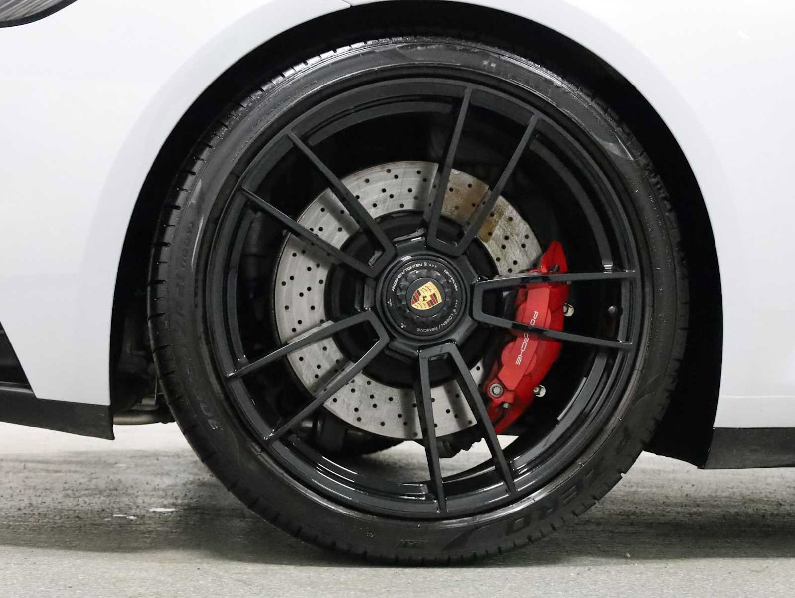 Certified 2024 Porsche 911 Targa 4 GTS AWD/4WD image 37